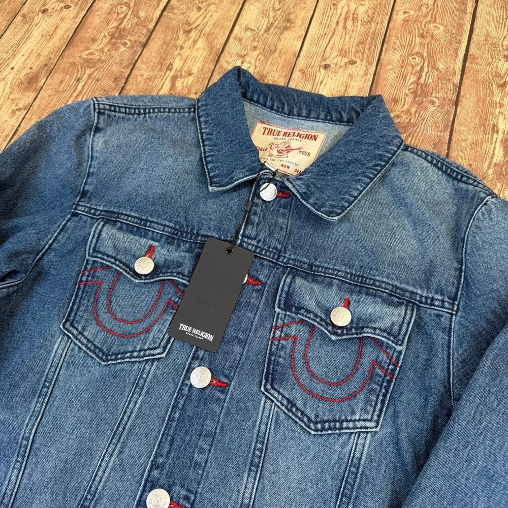 True Religion 701133 Denim Jacket Mens Large Blue Red Stitching Trucker NWT
